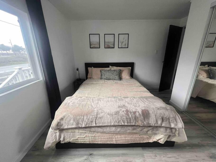 Villa Tiki Escape W/ Amazing Mountain And Marsh Backdrop Rockaway Beach Exterior foto